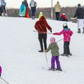 Ferie zimowe rodziny z dwójką dzieci. 800 plus wystarczy tylko na jeden dzień