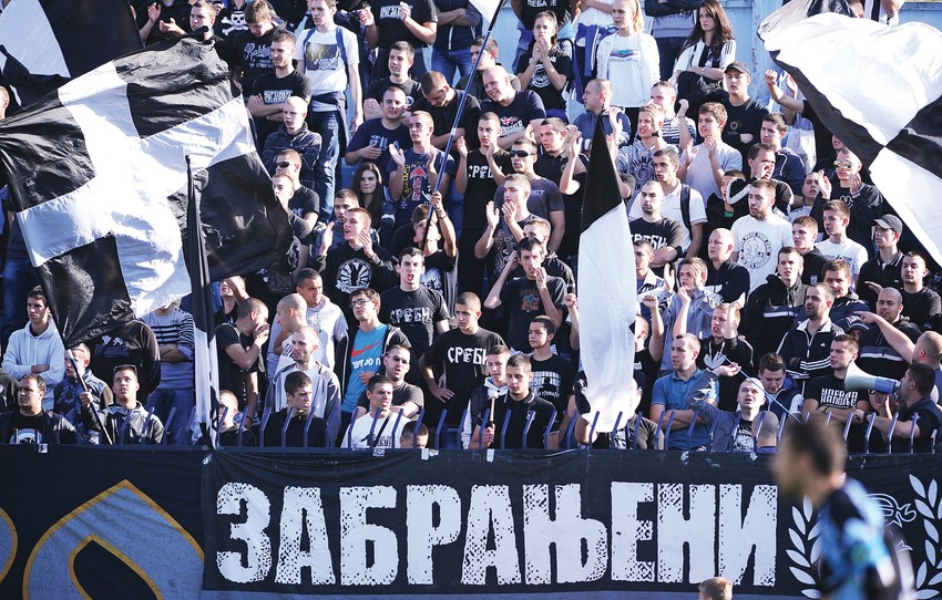 Navijačka grupa "Zabranjeni" koju vodi Alen Kostić Kubi