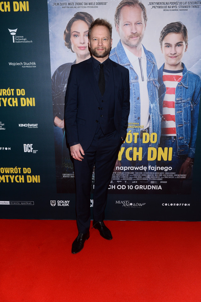 Maciej Stuhr na premierze filmu "Powrót do tamtych dni"