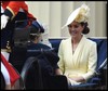 Efektowna kreacja księżnej Kate na Trooping the Colour