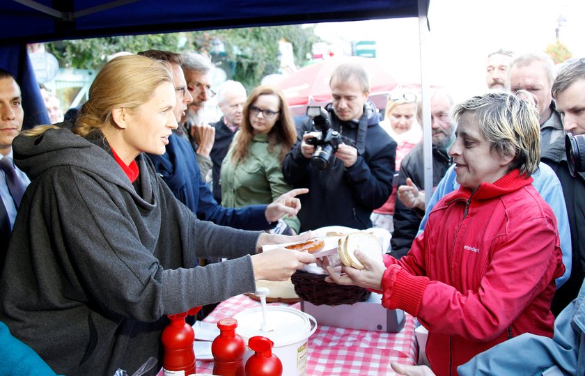 Nowacka zaczyna jak Napieralski