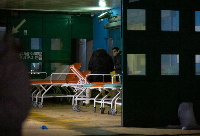 Scena ispred Urgentnog