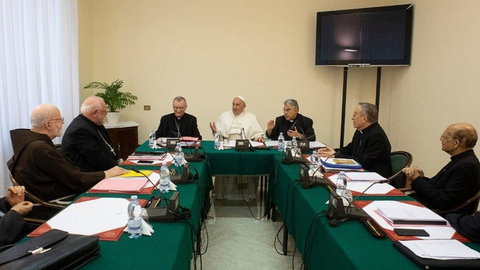 Rada Kardynałów „C9” o wojnach, synodzie i kobietach w Kościele - Vatican News