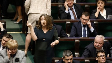 Joanna Lichocka składa akt oskarżenia przeciw Borysowi Budce w sprawie słynnego palca