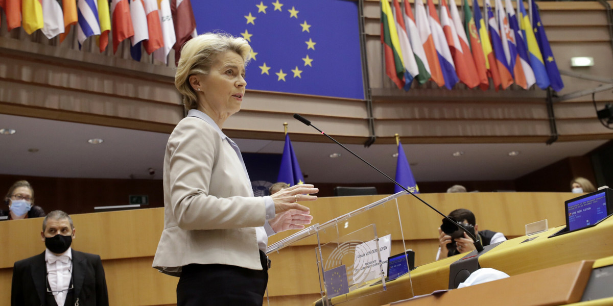 Szefowa Komisji Europejskiej Ursula von der Leyen powiedziała w środę w Parlamencie Europejskim, że państwa, które mają wątpliwości ws. mechanizmu praworządności, mogą zgłosić zastrzeżenia do Trybunału Sprawiedliwości UE. 