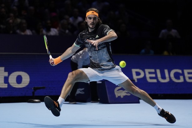 ATP Finals: Tsitsipas kontynuuje dobrą passę. W półfinale wyeliminował Federera