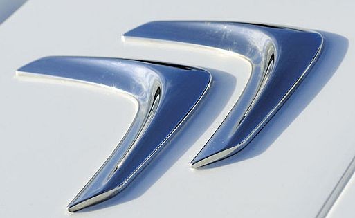 Citroen jedzie z nowym logo