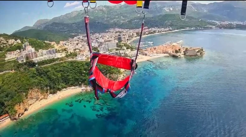 Parasejling, skiperi vuku prazno sedište, ne znajući da je Novosađanka pala