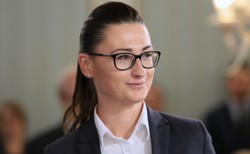 Posłanka PiS zagłosowała przeciwko Piotrowiczowi