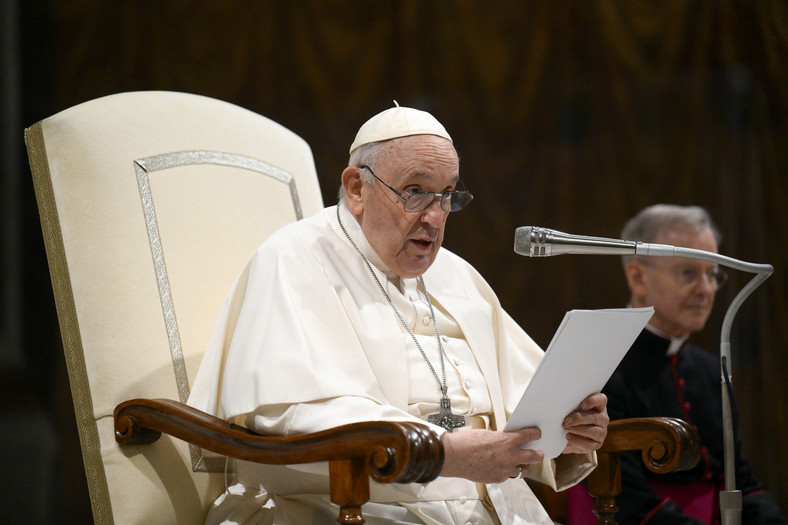 Papież Franciszek na spotkaniu z artystami z całego świata