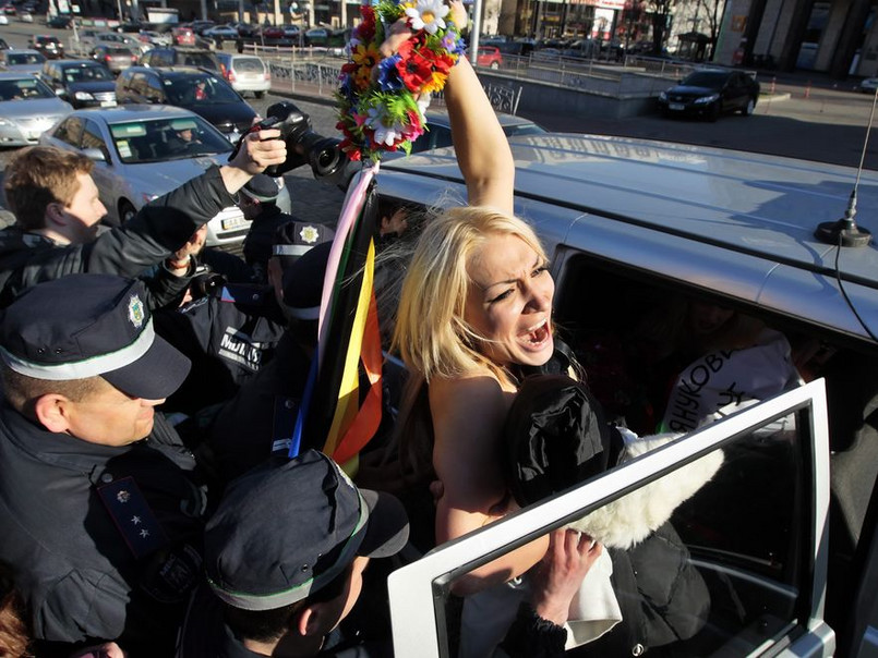 Aktywistki Femen protestują przeciw polityce Janukowycza