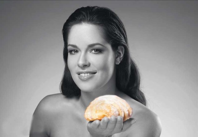 Piękna Ana Ivanović wystąpiła w sesji do kalendarza dla Verano Motors