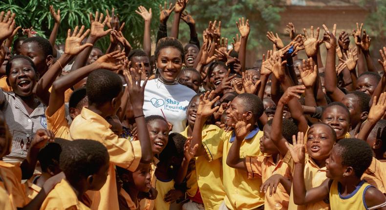 Wendy Shay shows love to kids in Weija with charity donation in line with SDGs 3