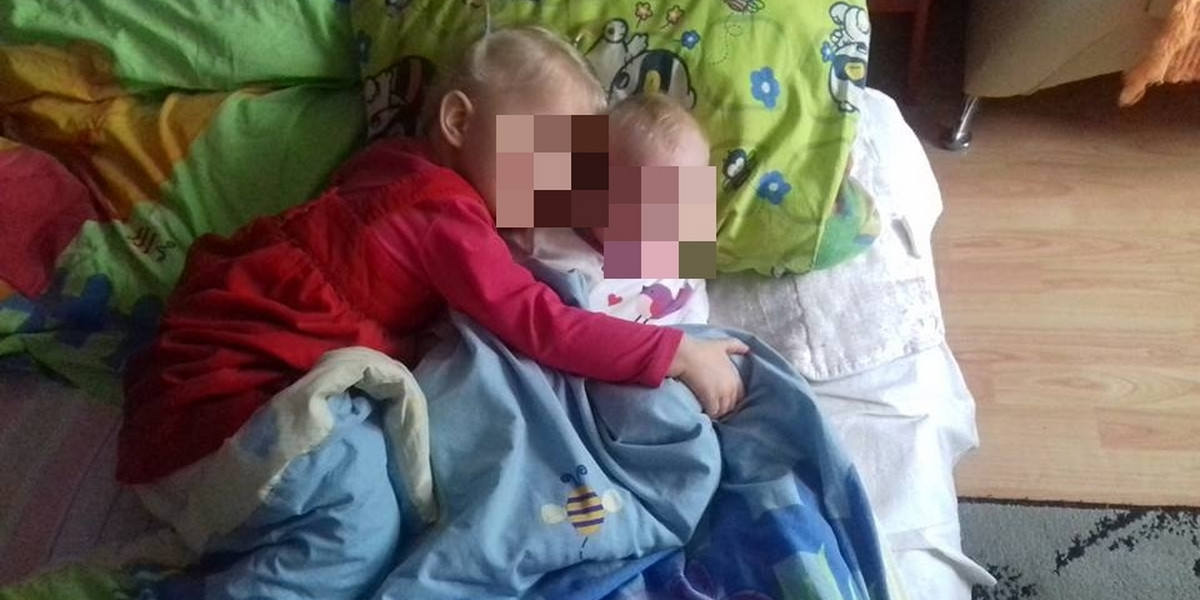 Mały Maksiu miał tylko 6 miesięcy, gdy w stanie krytycznym trafił do szpitala i zmarł. Przez piekło, przeszła też jego dwa lata starsza siostrzyczka Lenka. 