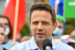 Trzaskowski minimalnie wygrywa z Dudą. Najnowszy SONDAŻ