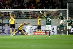 Legia w trzy minuty strzeliła dwa gole. Szkurin wreszcie trafił do siatki