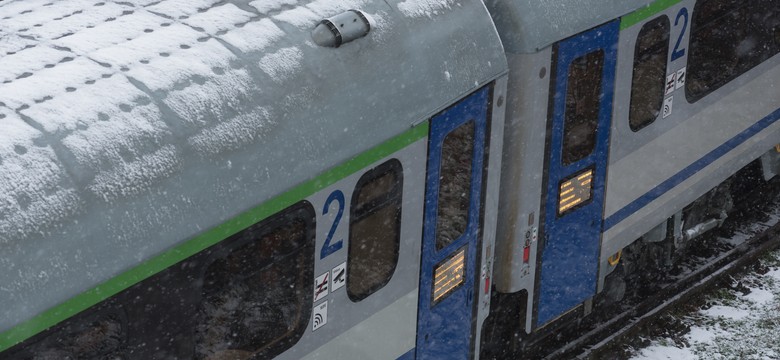 180 pasażerów pociągu do Gdyni utknęło na ponad dwie godziny. Nowe informacje