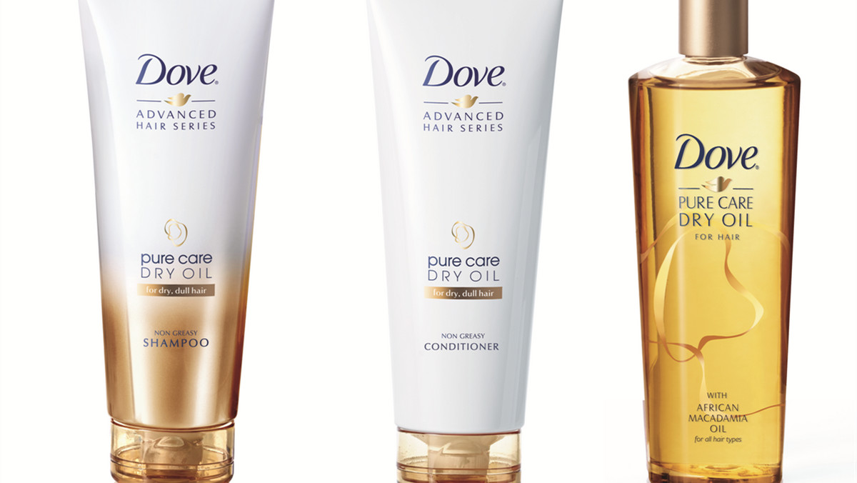 Nowa linia DOVE ADVANCED HAIR SERIES Pure Care Dry Oil zawiera zaawansowane składniki, m.in. technologię Keratin Repair Actives i kompozycję olejków naturalnych z lekkim olejem mineralnym, które wnikają w strukturę włosów zapewniając im głębokie odżywienie i wygładzenie. Kosmetyki dodają blasku i pozostawiają włosy do 5 razy bardziej jedwabiste*, bez efektu obciążenia. Przyjemność stosowania gwarantuje orientalny zapach z kwiatowym sercem i owocową nutą głowy.