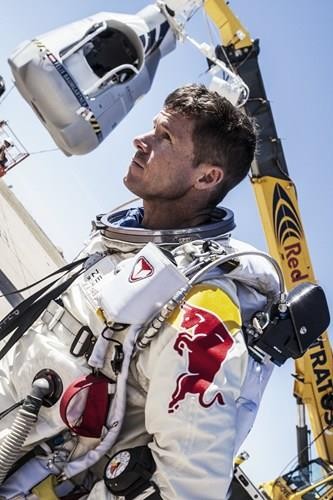 Felix Baumgartner kapsuła przygotowania