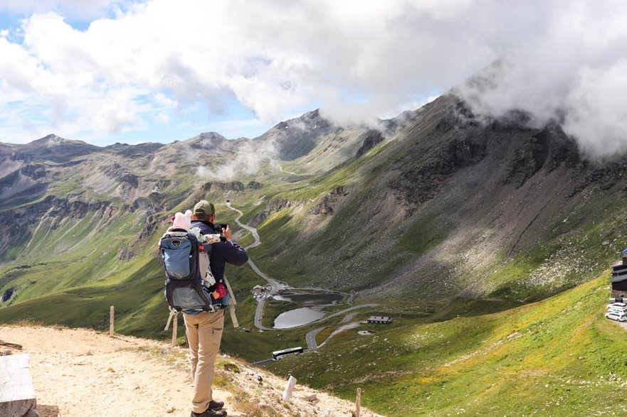 Großglockner Hochalpenstraße - widok w kierunku przełęczy Hochtor