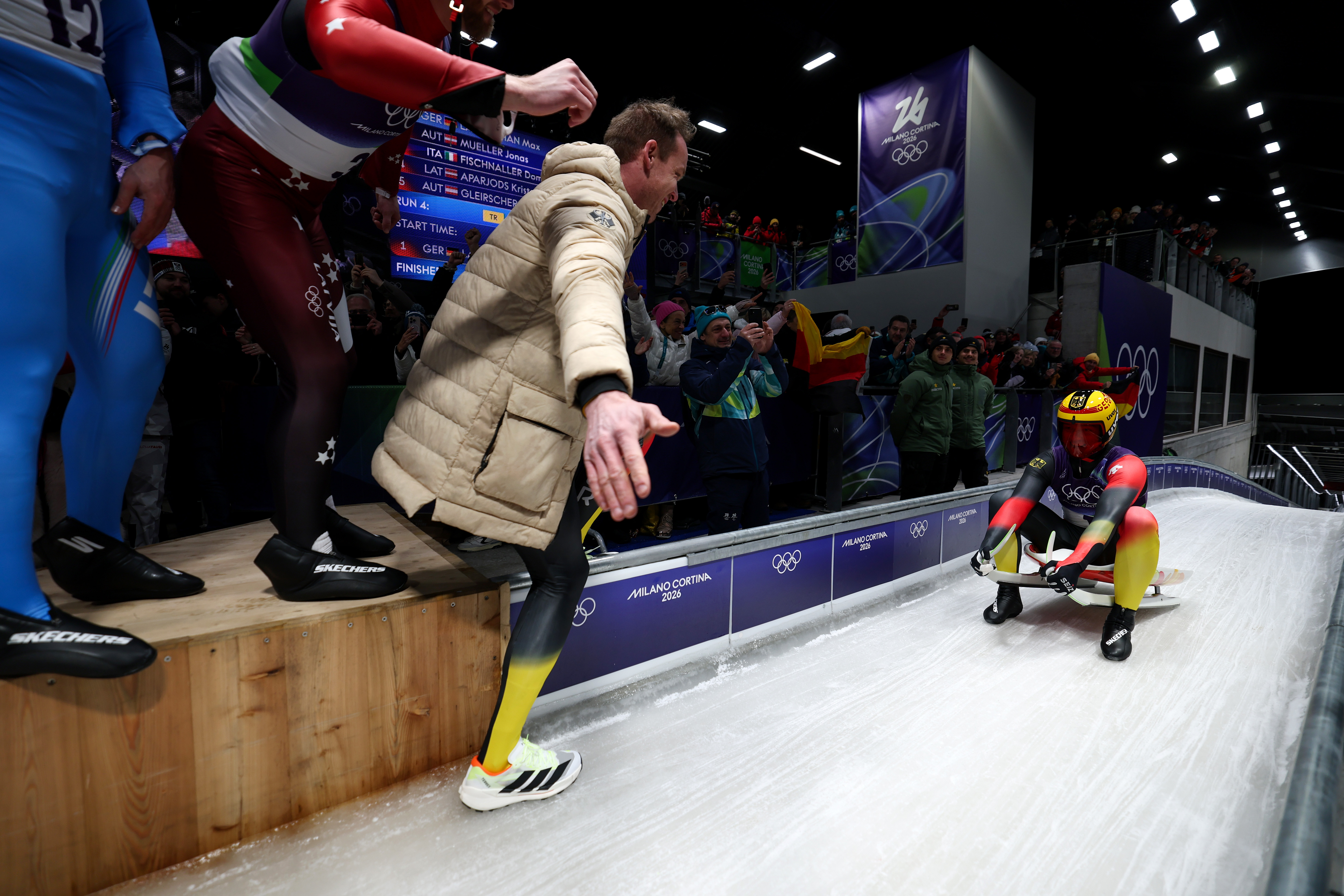 Trotz Rückzugs-Erwägung: Langenhan holt mit vier Bahnrekorden Deutschlands erstes Gold