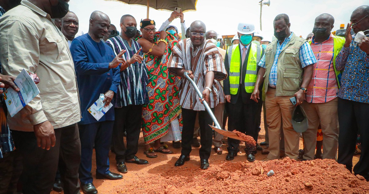 Bawumia cuts sod for construction of 100km Kumasi Inner City Roads - Vimarsana News