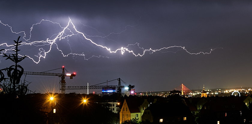 IMGW wydało alerty pogodowe I stopnia. W wielu regionach może być niebezpiecznie