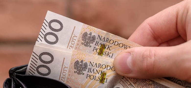 13. emerytura 2026. Sprawdź nowy harmonogram wypłat. Niektórzy dostaną pieniądze szybciej