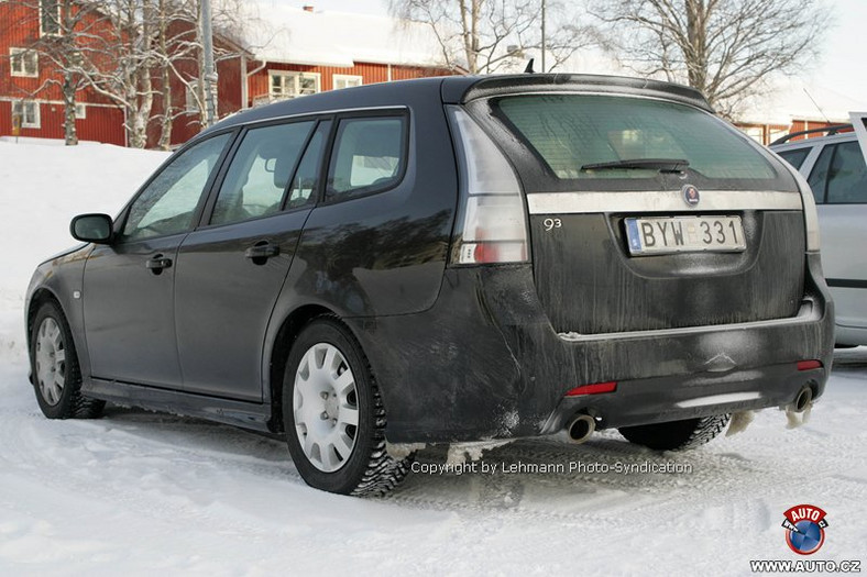 Zdjęcia szpiegowskie: Saab 9-3 Black Turbo, wersja 4x4 i duży facelifting