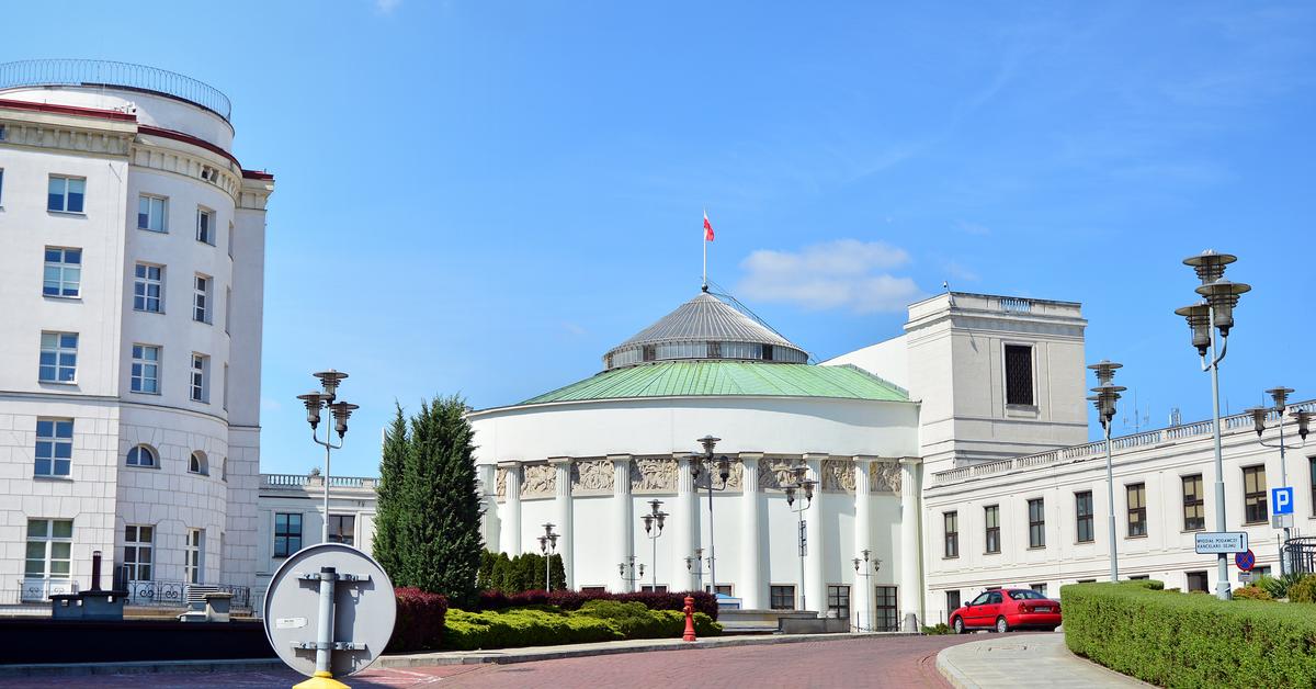  Sejm na zakupach. Posłom zabrakło nowych samochodów