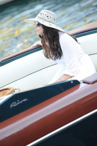 Monica Bellucci na planie filmu reklamowego Cisowianka Perlage fot. Jacopo Raule/Getty Images