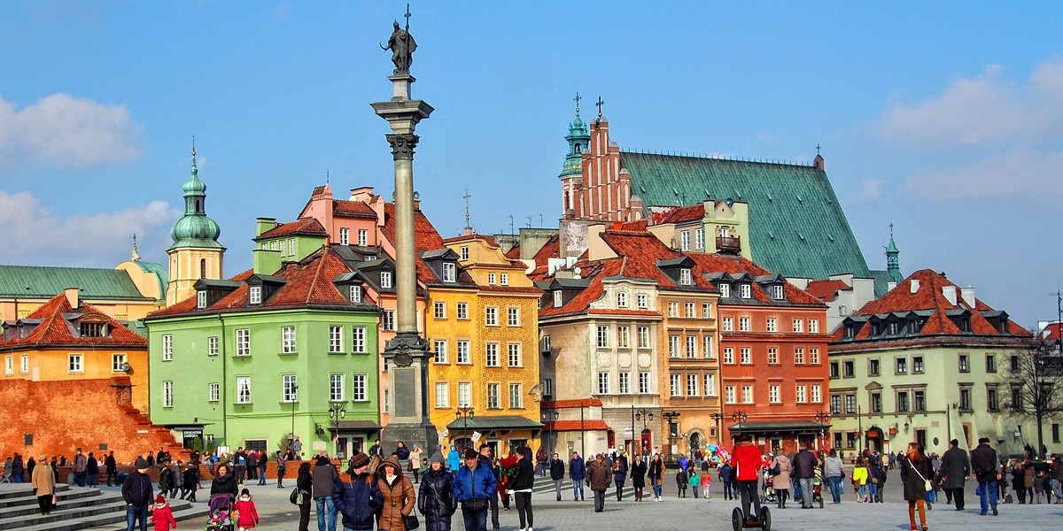 Społeczeństwo jest pesymistyczne wobec perspektyw rozwoju gospodarczego Polski w 2020 roku. W najnowszym sondażu większość badanych spodziewa się stagnacji lub recesji. 