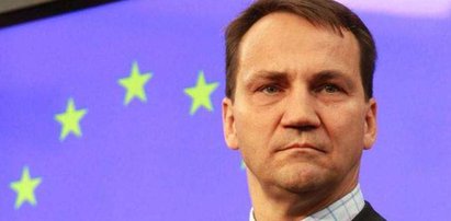 Minister Sikorski skarży się na hotel