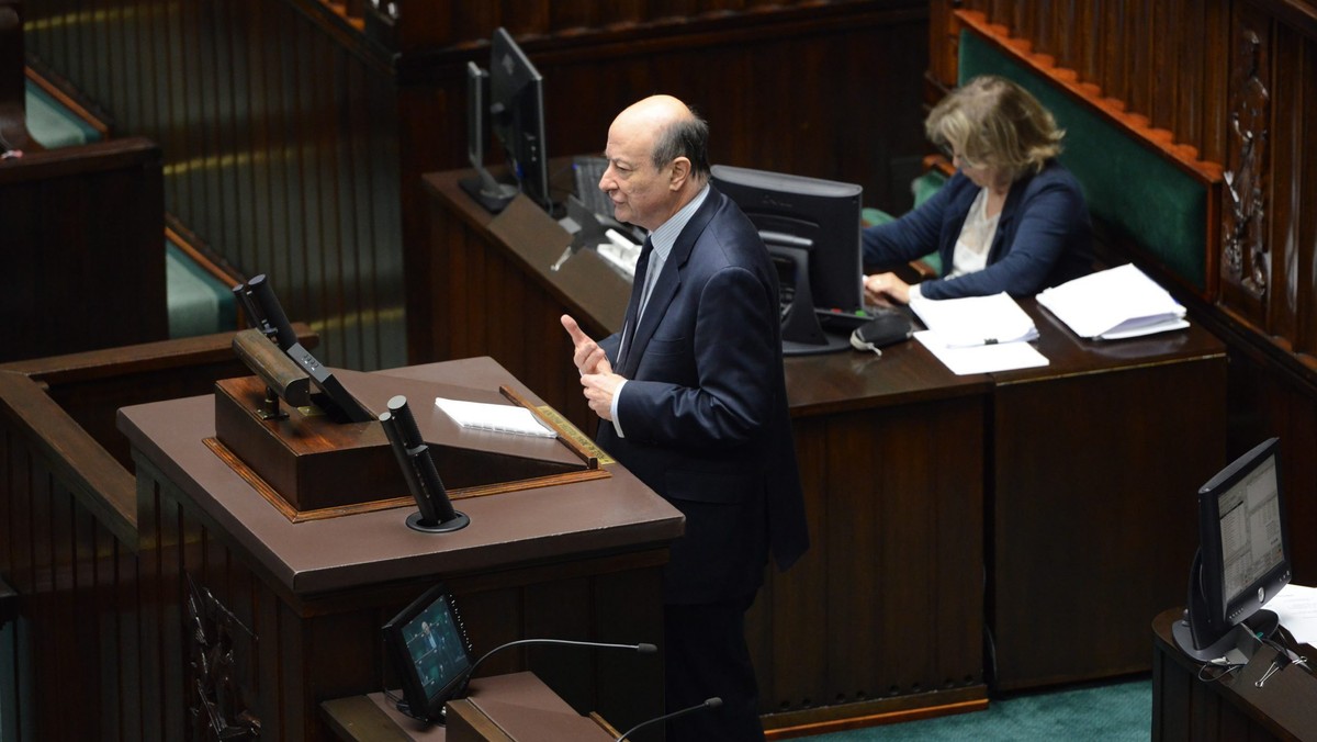 - Bardzo obawiam się zwycięstwa Jarosława Kaczyńskiego lub jego zastępcy. Gdyby Duda miał wygrać wybory, to Kaczyński będzie faktycznym prezydentem Polski - mówił w Kontrwywiadzie RMF FM szef doradców politycznych premier Ewy Kopacz, Jacek Rostowski.