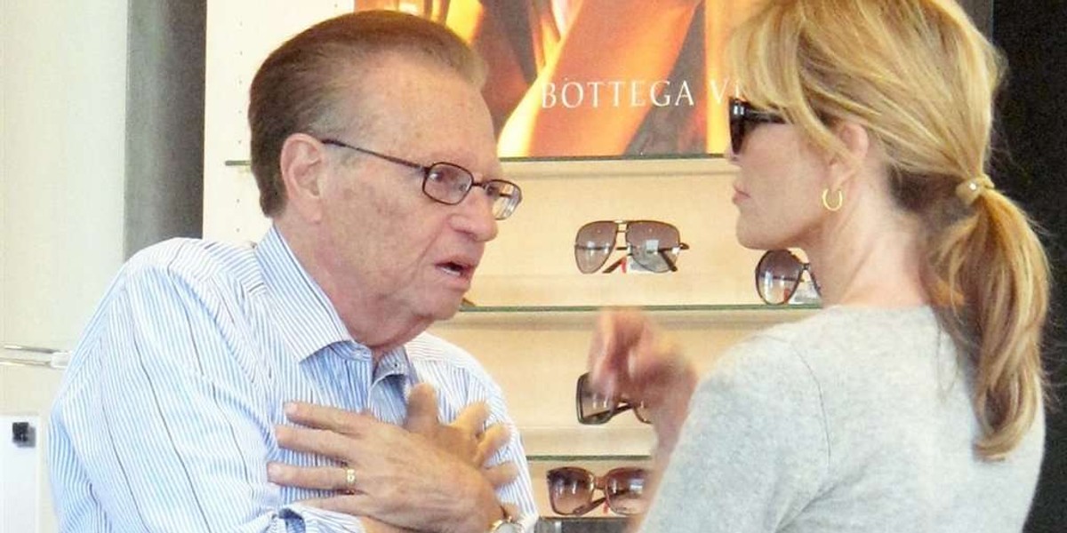 Larry King dba o młodszą żonę