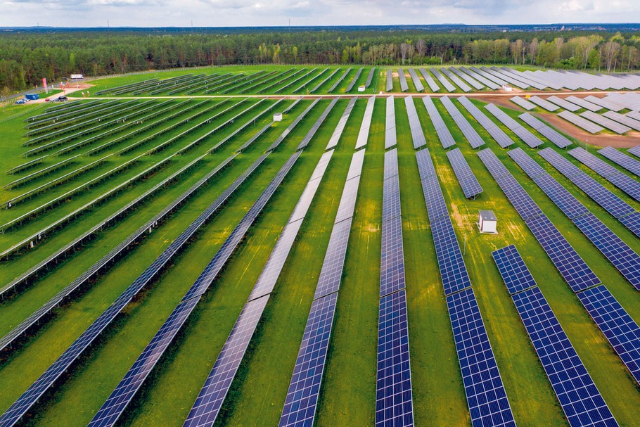 Dużych farm fotowoltaicznych będzie w Polsce więcej. To już sprawdzona i efektywna technologia.