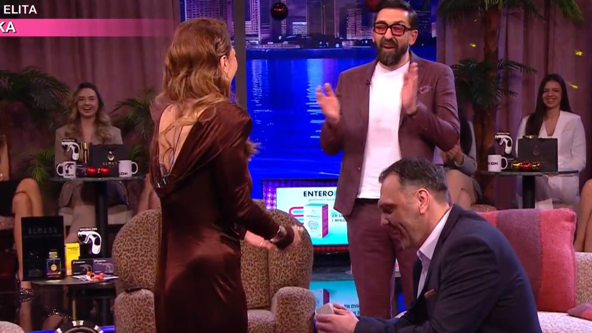 Kasper zaprosio Minu