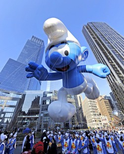 Smerfy wszystkich krajów łączcie się - święto niebieskich w Warszawie