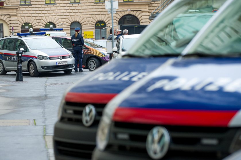 Kolejna afera dopingowa!? Nalot policji na hotel przed MŚ w biathlonie