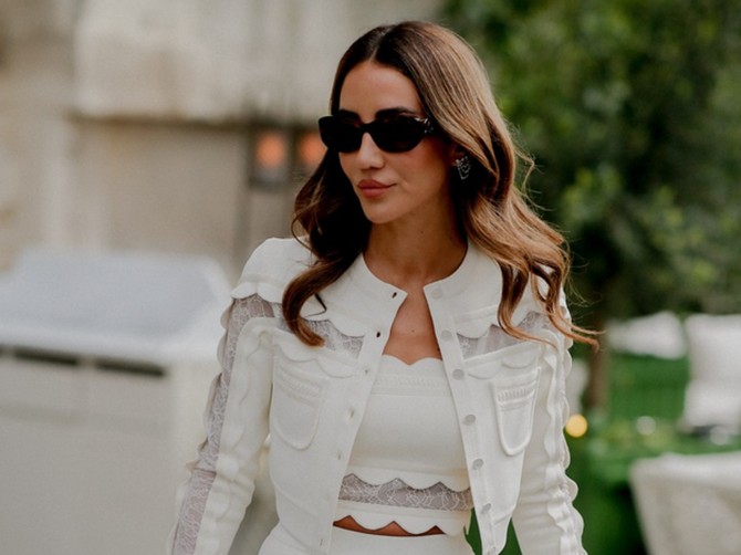 Tamara Kalinić nosi dva najmodernija modela džinsa ove jeseni i žene otkidaju na njih!