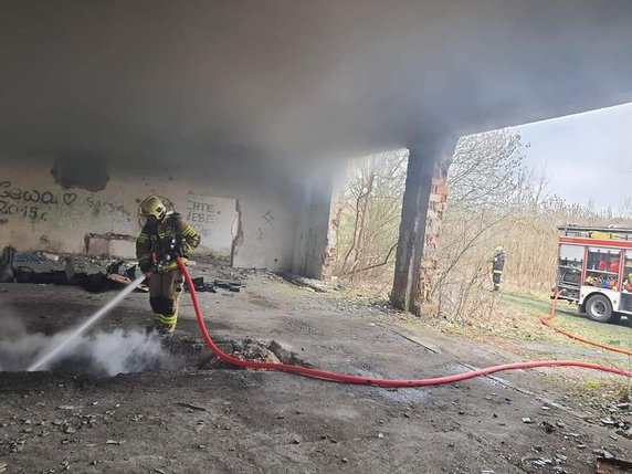 Pożar w starej cegielni