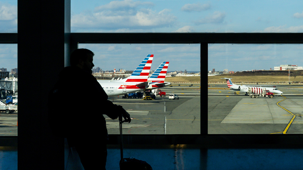 USA: usunięto pasażera z pokładu samolotu, bo nie chciał założyć maseczki
