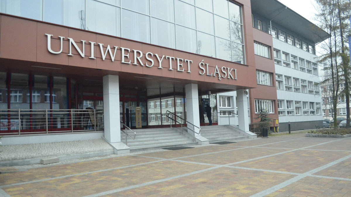 Uniwersytet Śląski: pracownicy wspierają przesłuchiwanych studentów