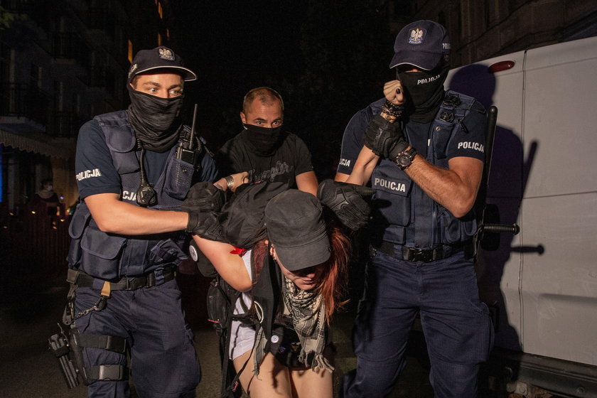 Policja zatrzymała aktywistów protestujących w Warszawie