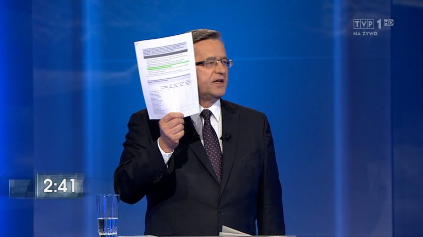 Bronisław Komorowski podczas debaty prezydenckiej z Andrzejem Dudą