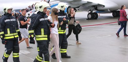 Niebywałe zaręczyny na lotnisku w Warszawie