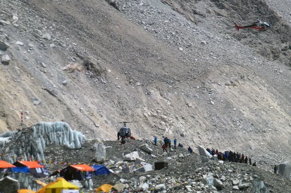 Bazni kamp šerpasa na Himalajima