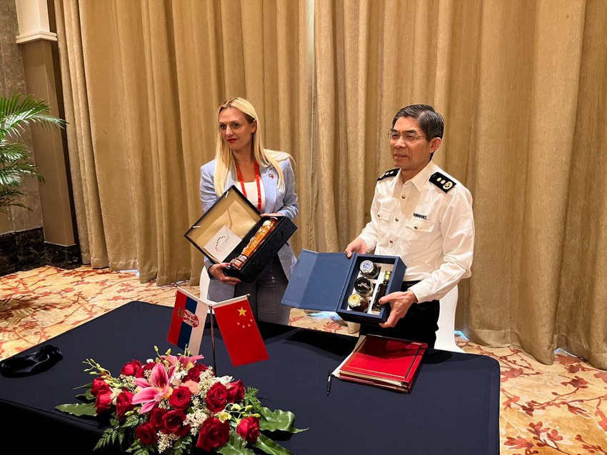 Ministarka poljoprivrede, šumarstva i vodoprivrede Jelena Tanasković na potpisivanju protokola sa predstavnikom kineske carine Vang Lingđunom