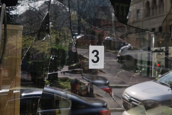 GORE LUKSUZNI LOKALI PO BEOGRADU! Bačene bombe na kafić i fitnes centar, sumnja se da iza svega stoji KRIMINALNA GRUPA