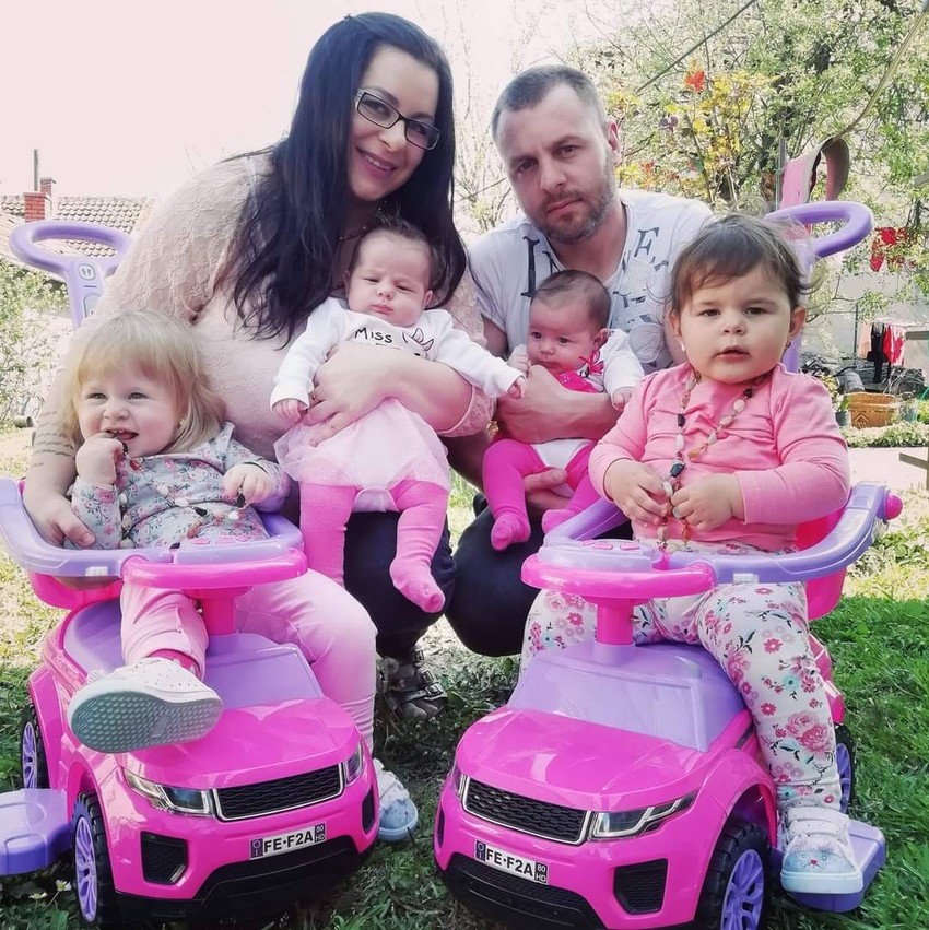 Dva para bliznakinja iz Leskovca